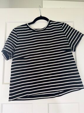 Banana Republic Black and White Striped Short Sleeve Tee